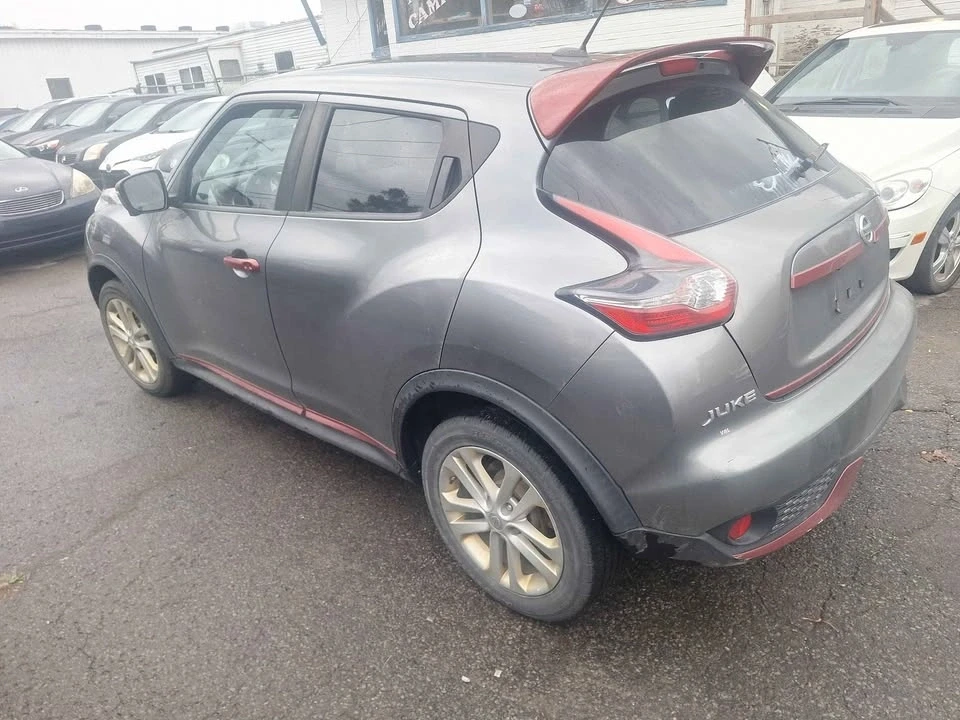 2016 Nissan Juke - Image 8 of 11