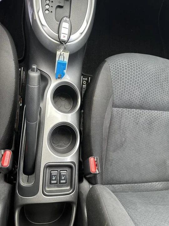 2016 Nissan Juke - Image 5 of 10