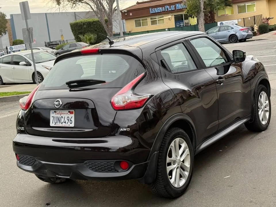 2016 Nissan Juke - Image 2 of 17