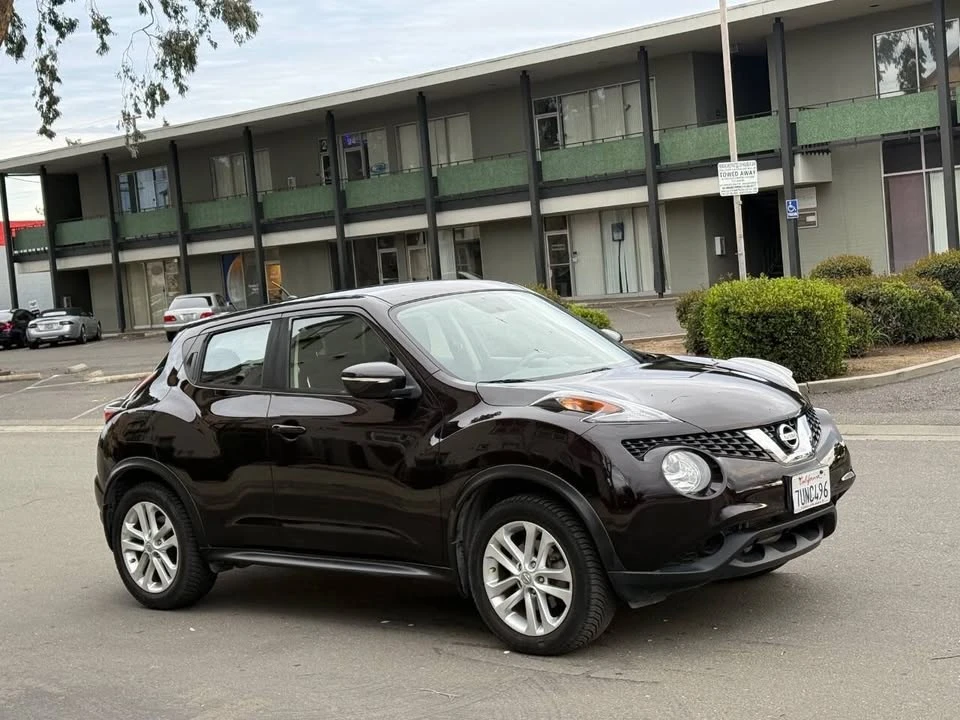 2016 Nissan Juke - Image 5 of 17