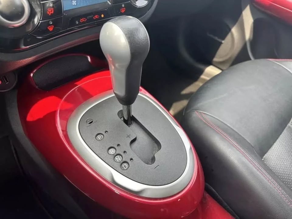 2016 Nissan Juke - Image 12 of 16