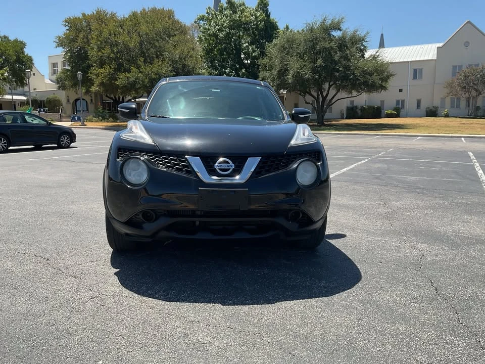 2016 Nissan Juke - Image 2 of 11
