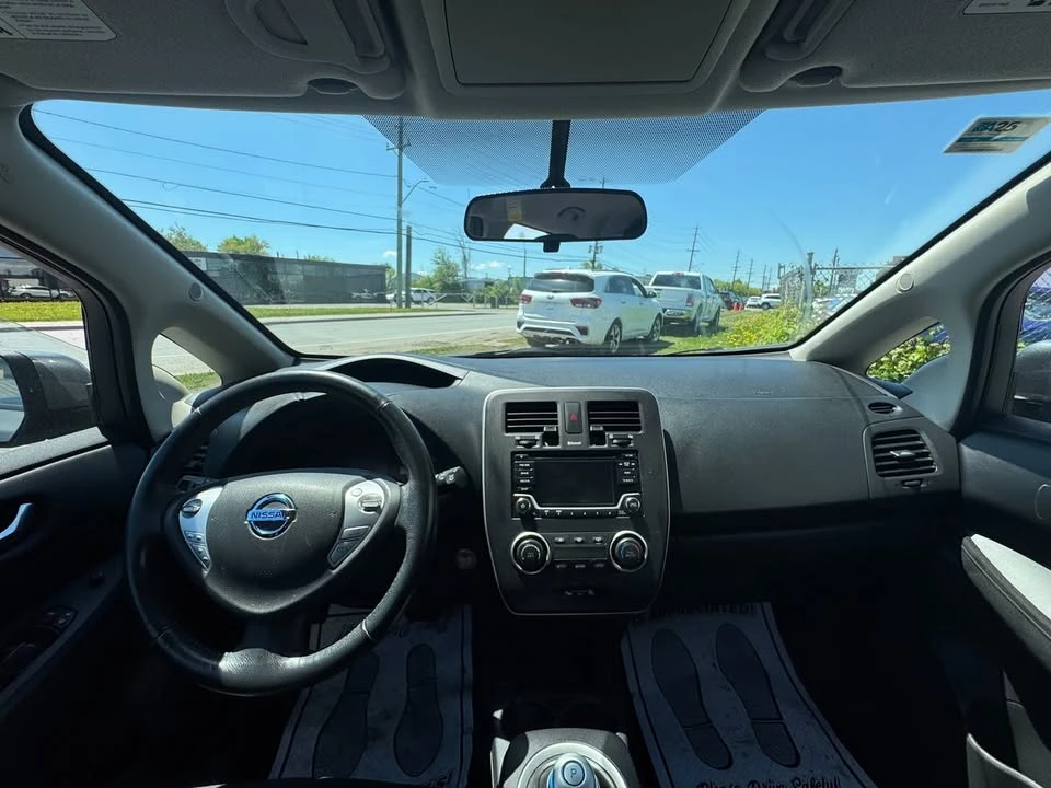 2016 Nissan Leaf - Image 7 of 20