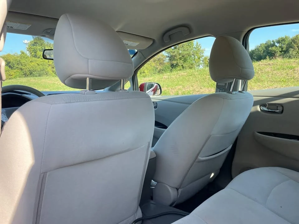 2016 Nissan Leaf - Image 17 of 19