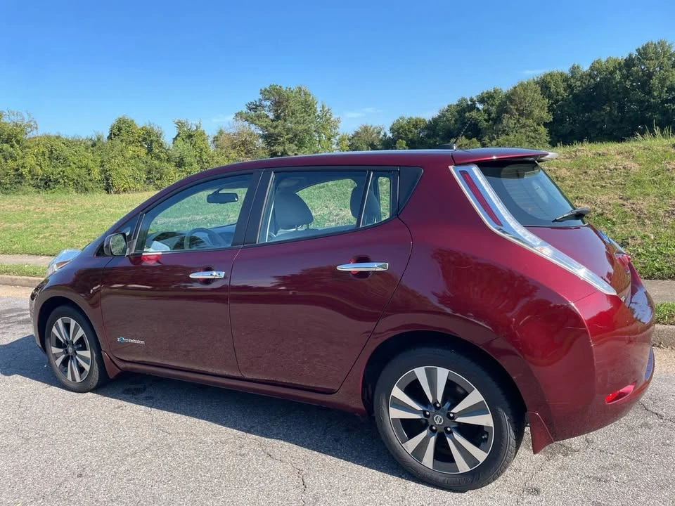 2016 Nissan Leaf - Image 4 of 19