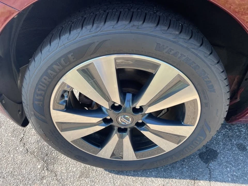 2016 Nissan Leaf - Image 12 of 19