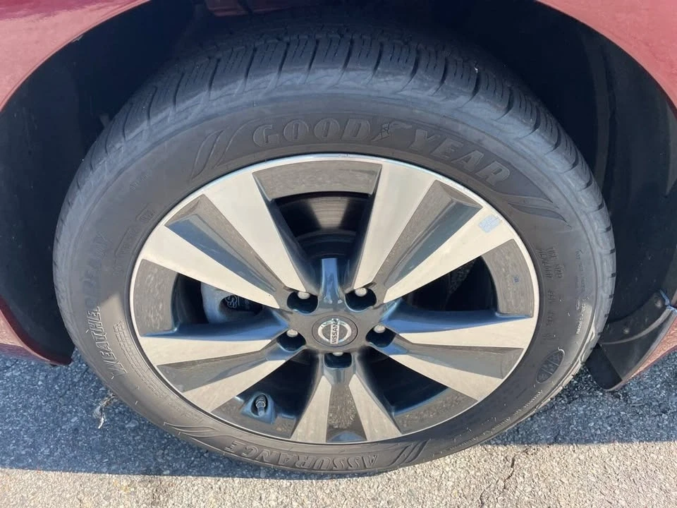 2016 Nissan Leaf - Image 10 of 19