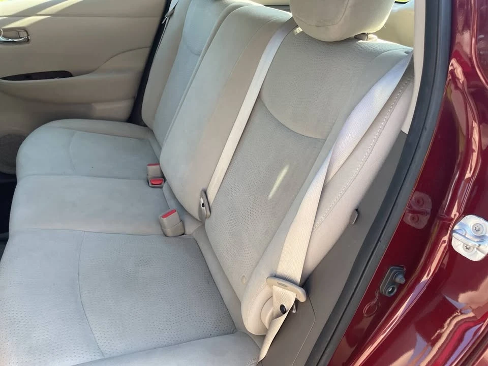 2016 Nissan Leaf - Image 16 of 19