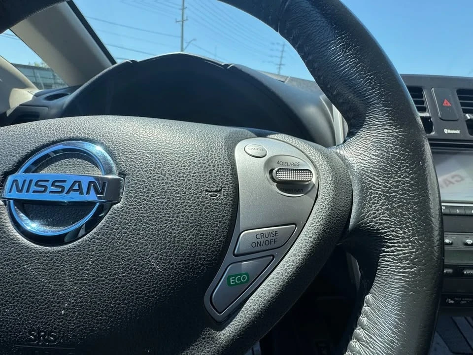 2016 Nissan Leaf - Image 10 of 20