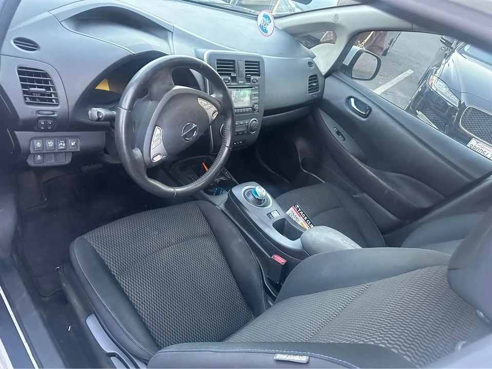 2016 Nissan Leaf - Image 4 of 5