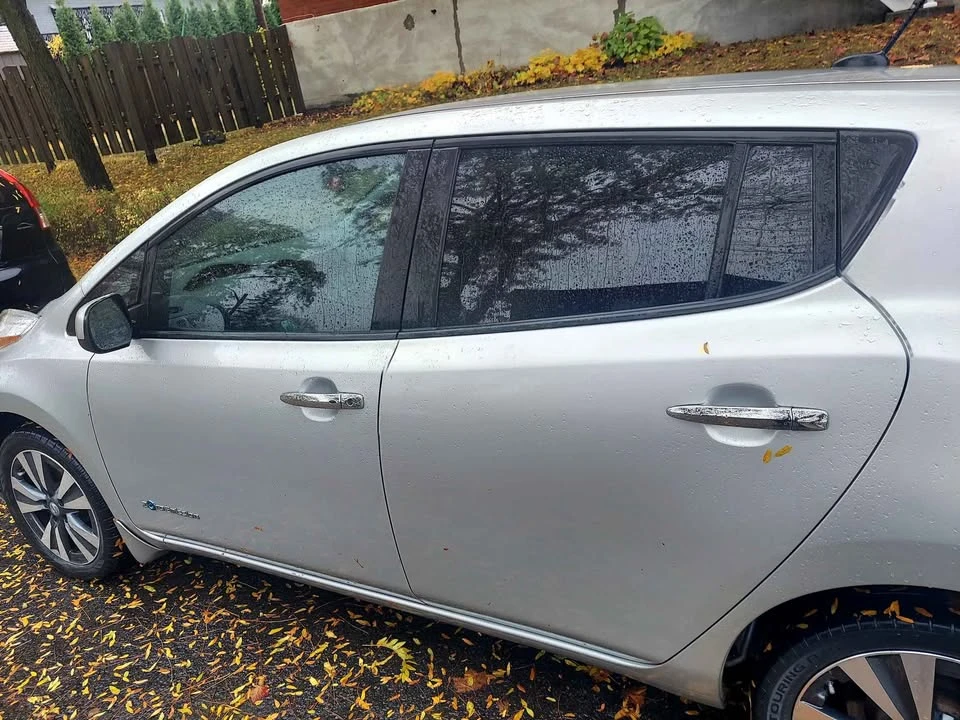 2016 Nissan Leaf - Image 10 of 12