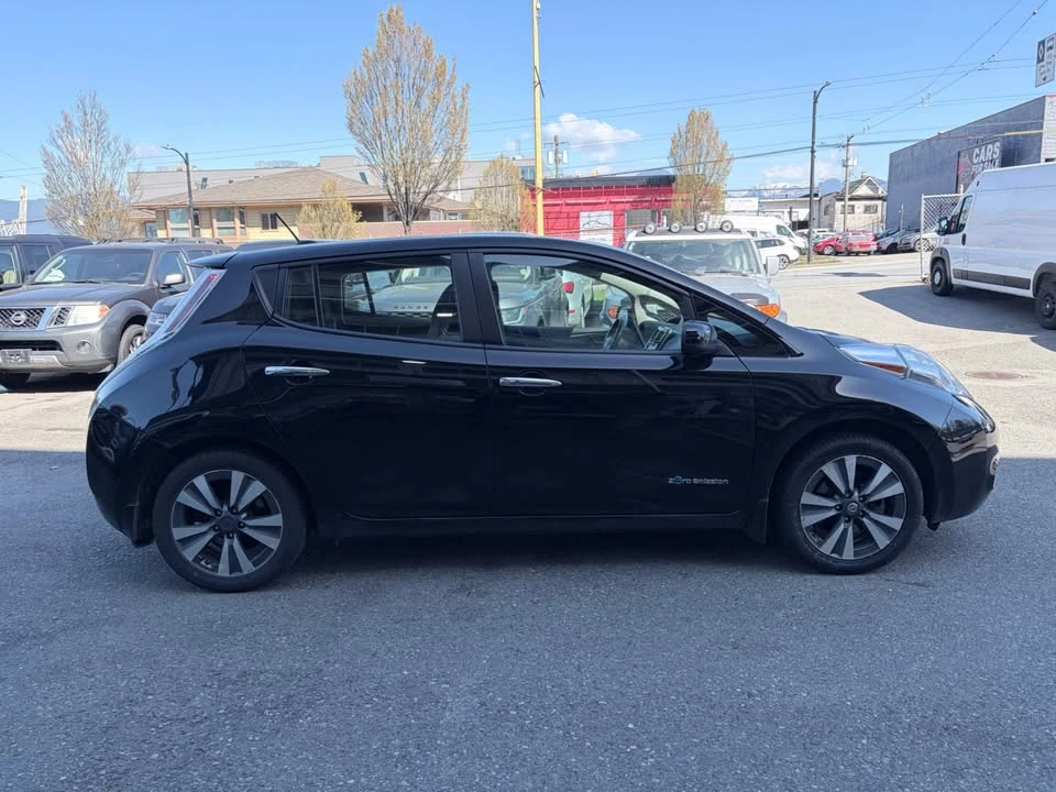 2016 Nissan Leaf - Image 6 of 18