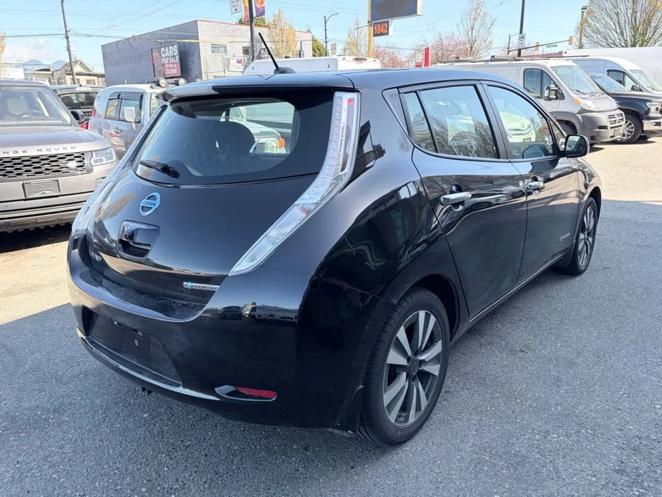 2016 Nissan Leaf - Image 5 of 18