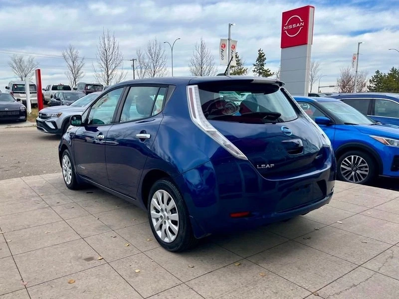 2016 Nissan Leaf - Image 7 of 19