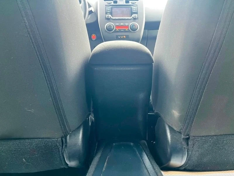 2016 Nissan Leaf - Image 18 of 19