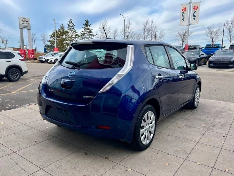 2016 Nissan Leaf - Image 5 of 19