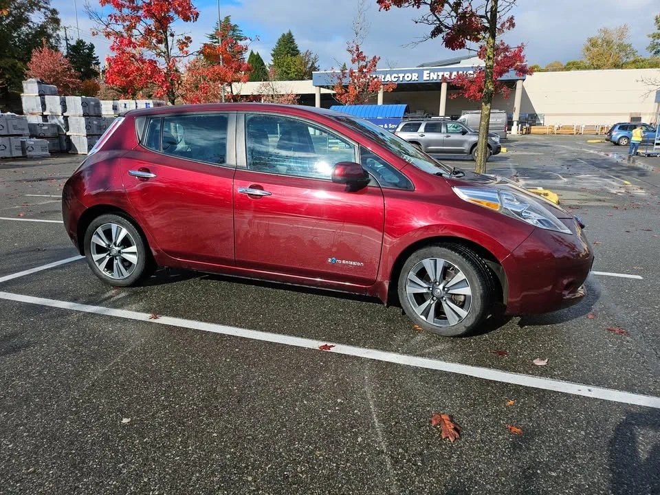 2016 Nissan Leaf - Image 3 of 19