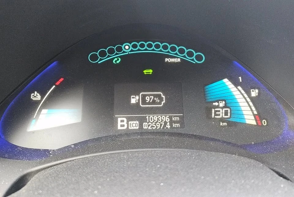 2016 Nissan Leaf - Image 15 of 19