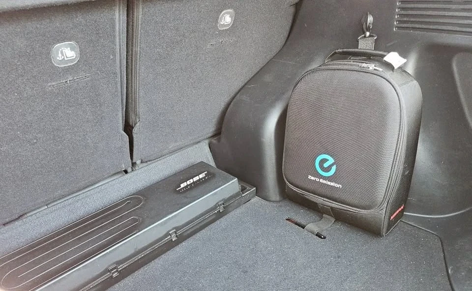 2016 Nissan Leaf - Image 16 of 19