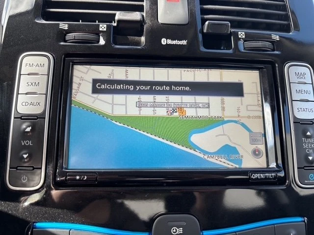 2016 Nissan Leaf - Image 17 of 20
