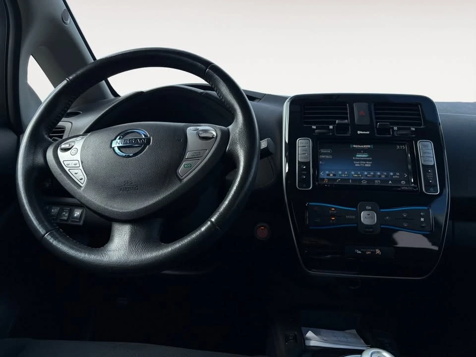 2016 Nissan Leaf - Image 12 of 20