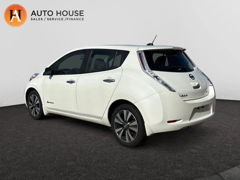 2016 Nissan Leaf - Image 3 of 20