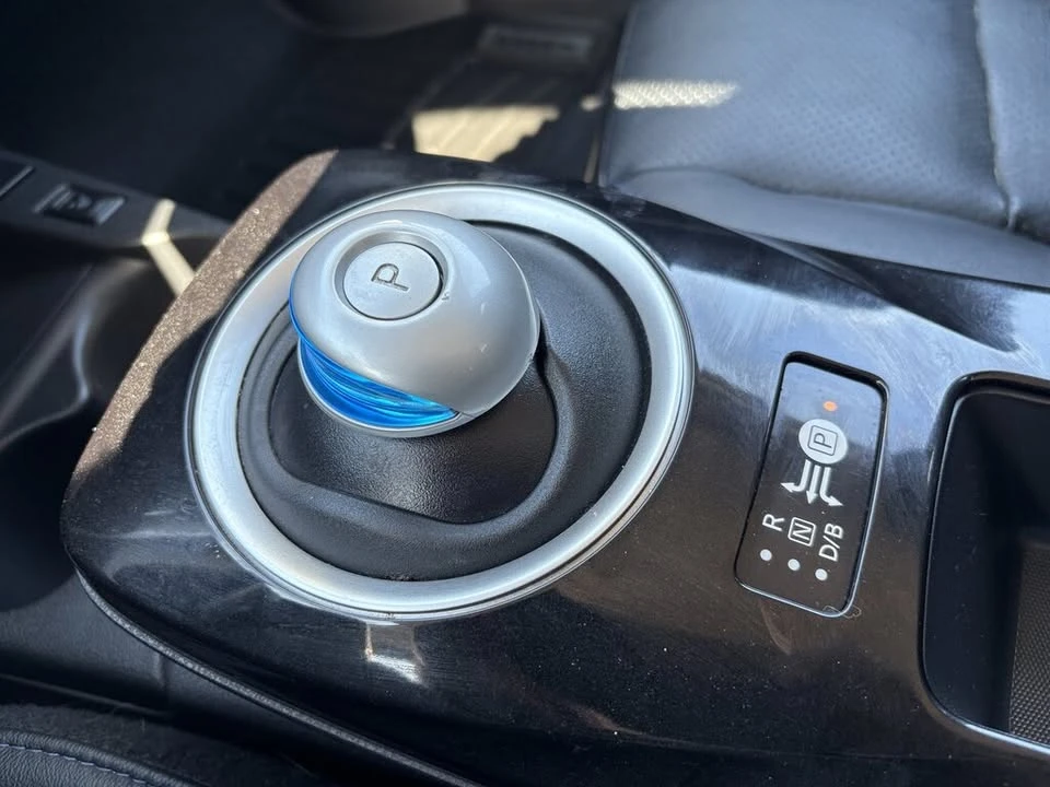 2016 Nissan Leaf - Image 5 of 20