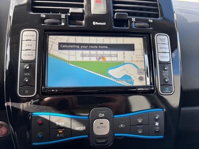 2016 Nissan Leaf - Image 16 of 20