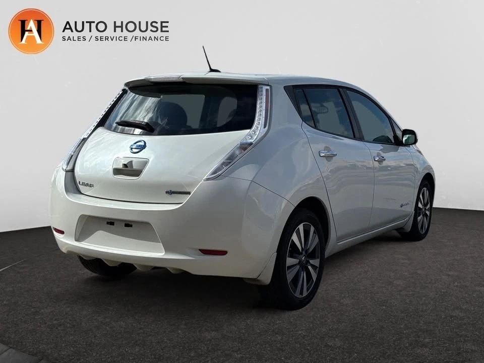 2016 Nissan Leaf - Image 5 of 20