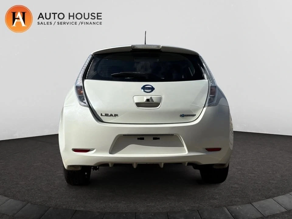 2016 Nissan Leaf - Image 4 of 20