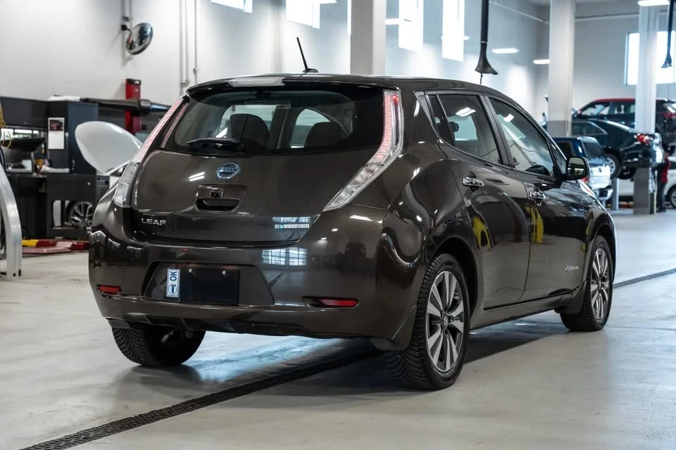 2016 Nissan Leaf - Image 3 of 13