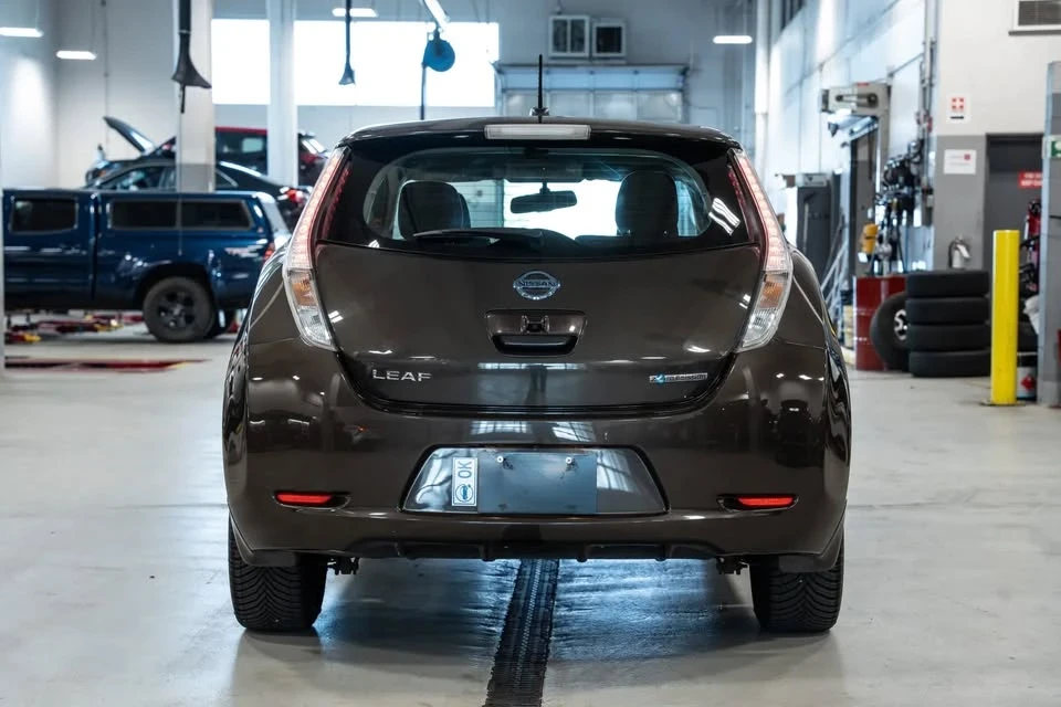 2016 Nissan Leaf - Image 4 of 13