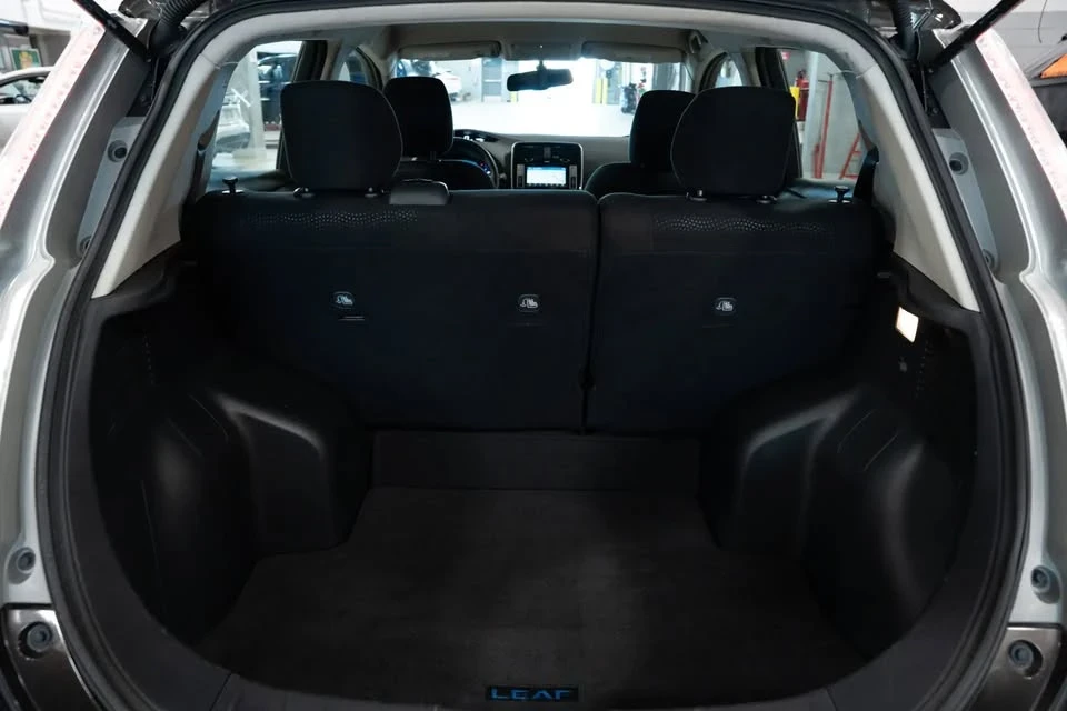 2016 Nissan Leaf - Image 13 of 13