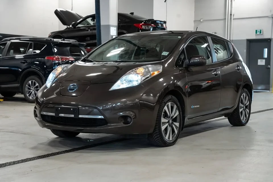 2016 Nissan Leaf - Image 2 of 13