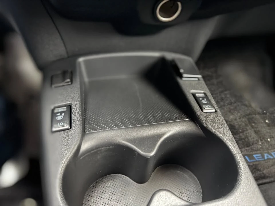 2016 Nissan Leaf - Image 16 of 17