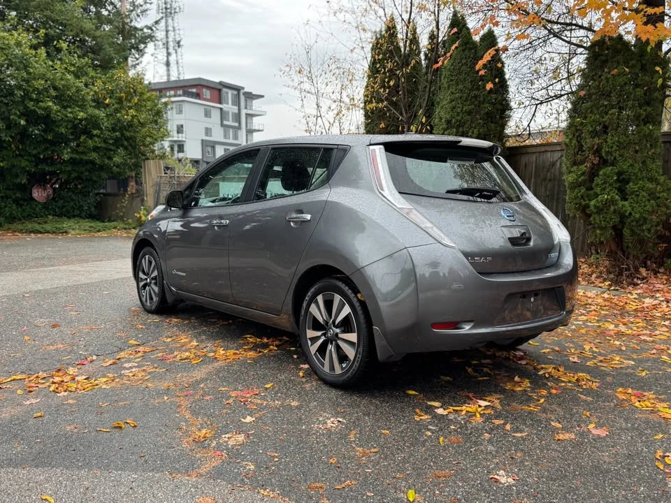 2016 Nissan Leaf - Image 4 of 17
