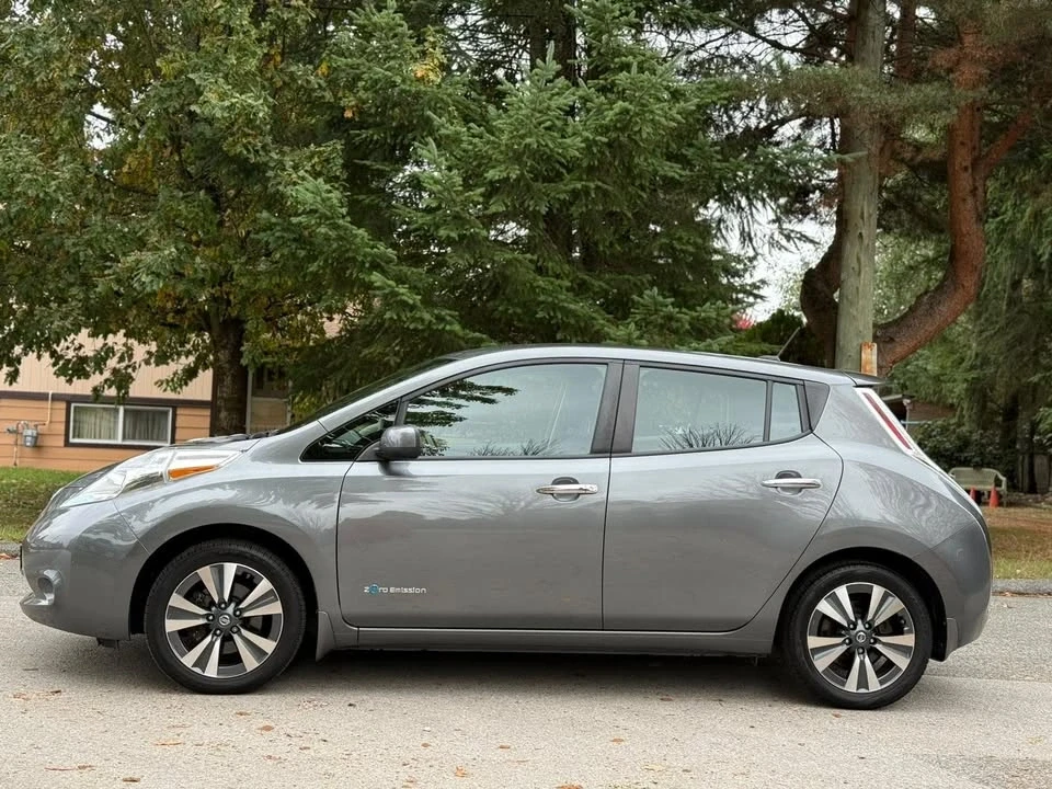 2016 Nissan Leaf - Image 2 of 20