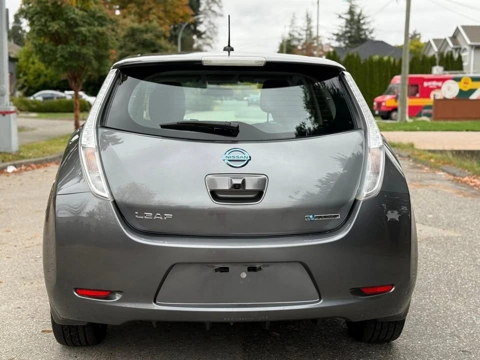 2016 Nissan Leaf - Image 4 of 20