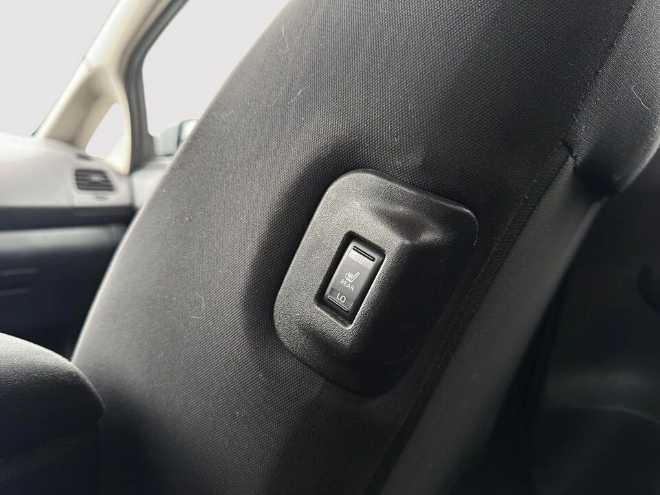 2016 Nissan Leaf - Image 18 of 20