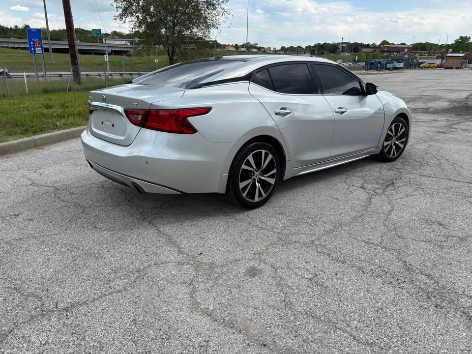 2016 Nissan Maxima 8th Gen - Image 5 of 17
