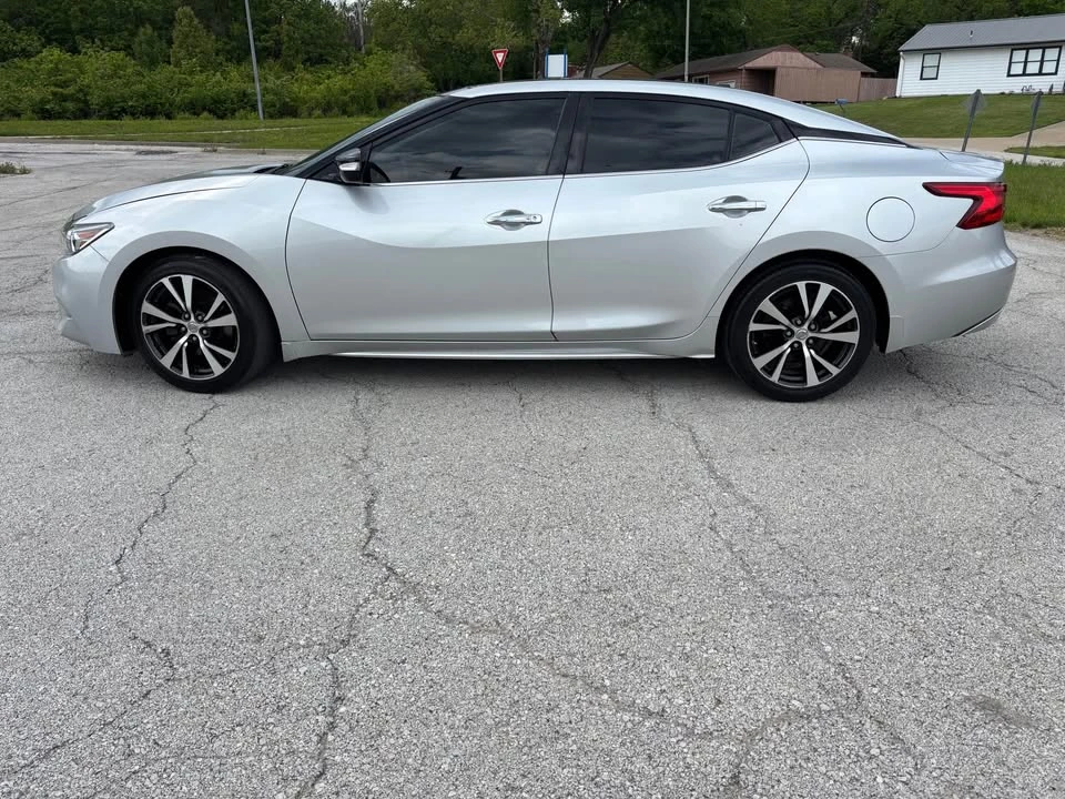 2016 Nissan Maxima 8th Gen - Image 8 of 17