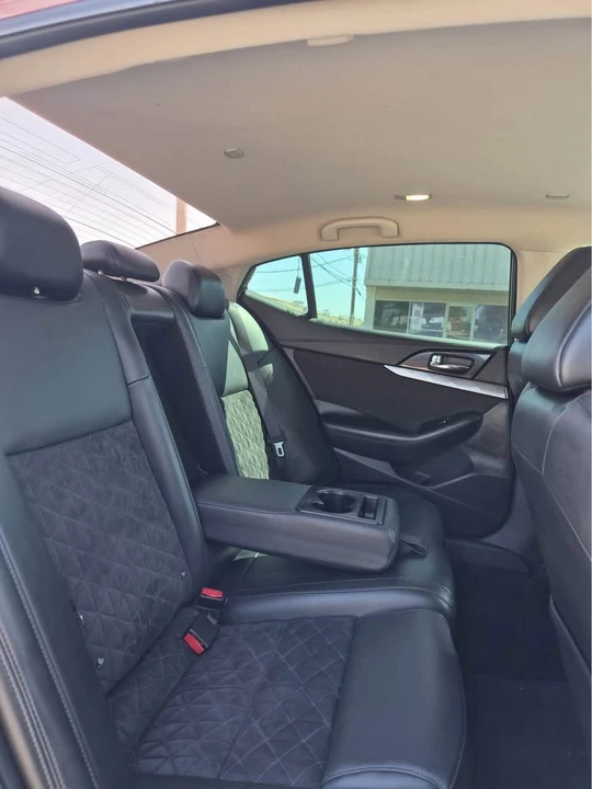 2016 Nissan Maxima 8th Gen - Image 5 of 18