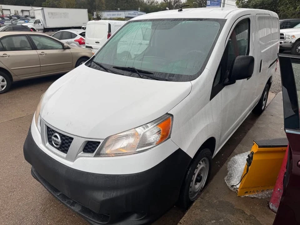 2016 Nissan NV - Image 3 of 17