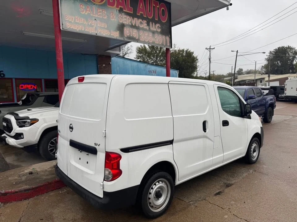 2016 Nissan NV - Image 4 of 17