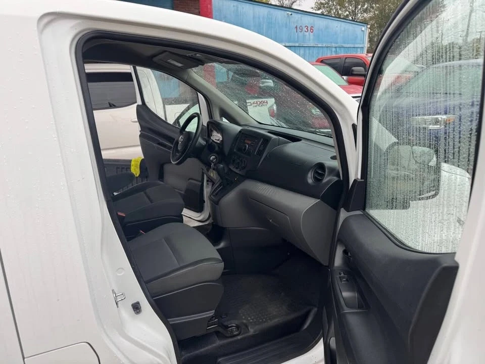 2016 Nissan NV - Image 9 of 17