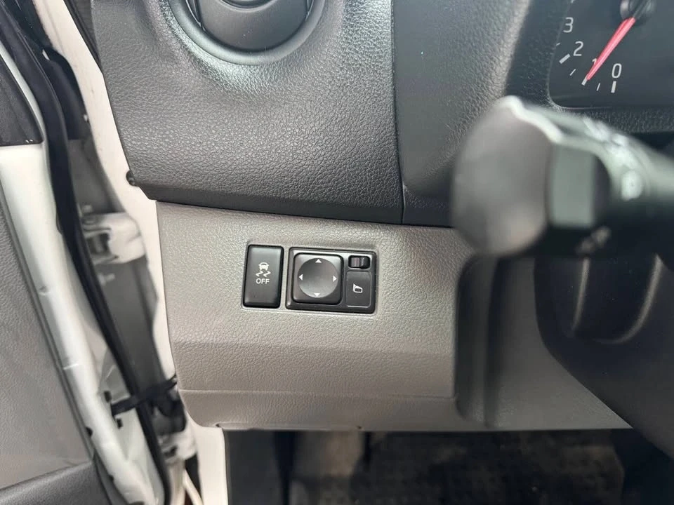 2016 Nissan NV - Image 15 of 17