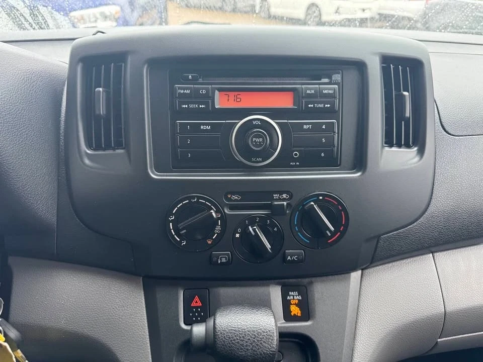 2016 Nissan NV - Image 11 of 17