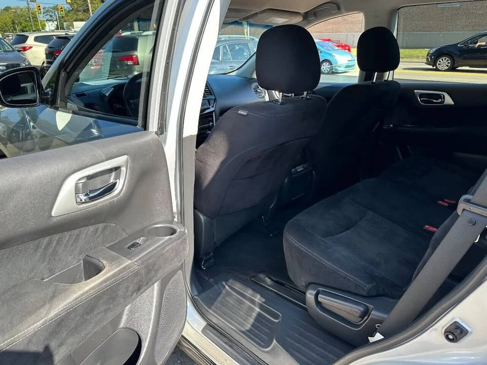 2016 Nissan Pathfinder 4th Gen - Image 10 of 14