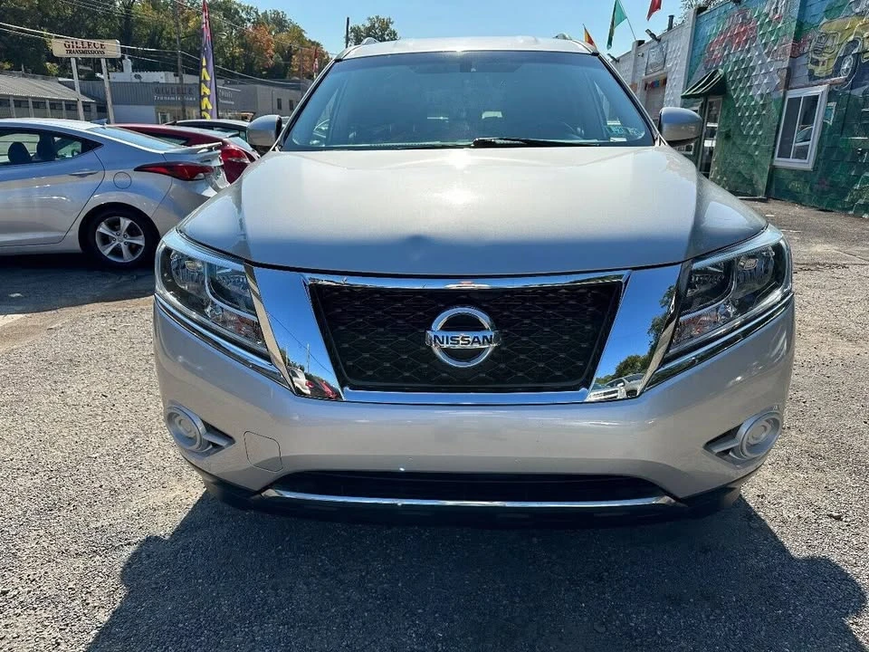 2016 Nissan Pathfinder 4th Gen - Image 2 of 14