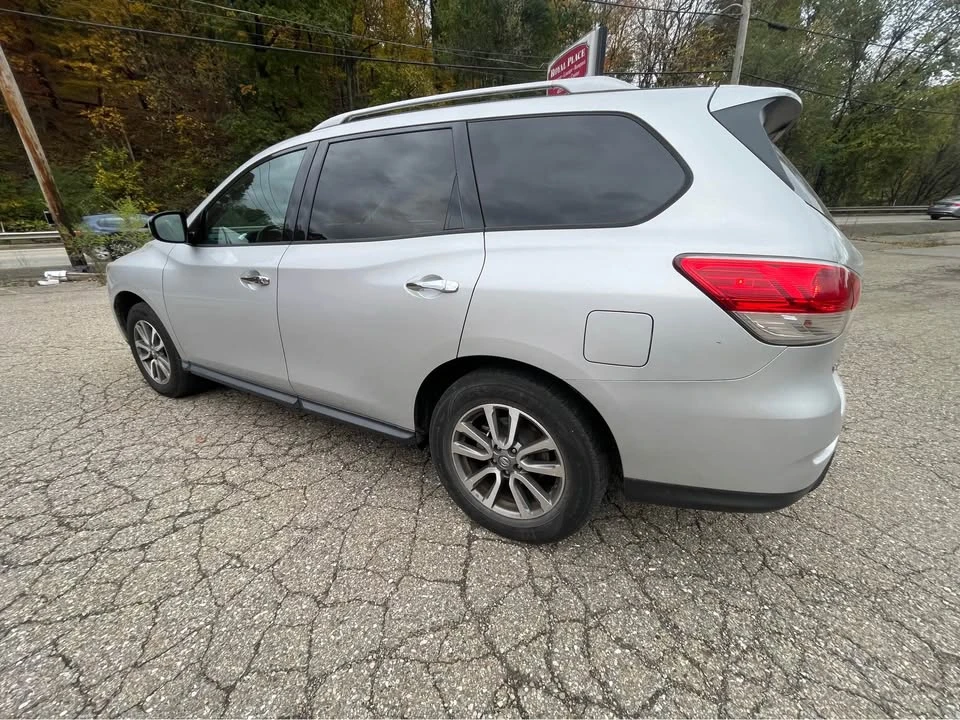 2016 Nissan Pathfinder 4th Gen - Image 6 of 8